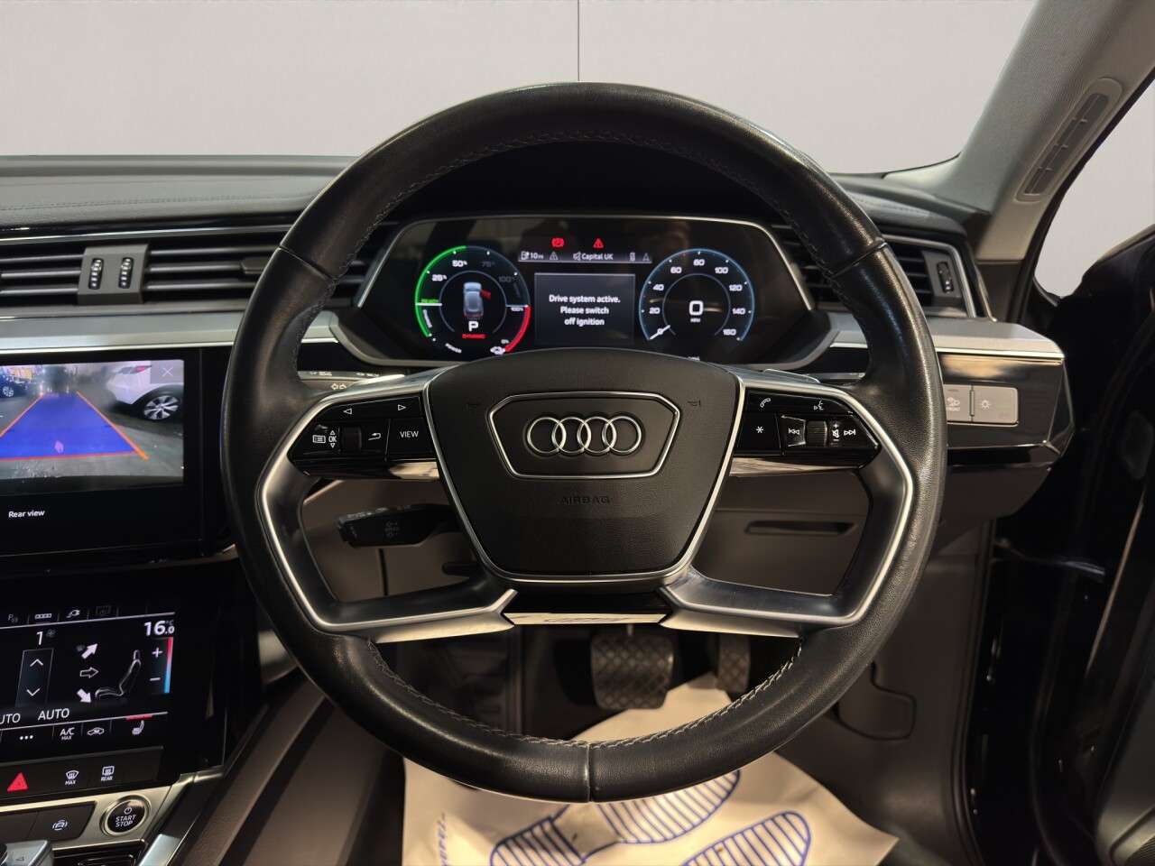 2023 AUDI Q8 E-TRON 2023 AUDI Q8 E-TRON