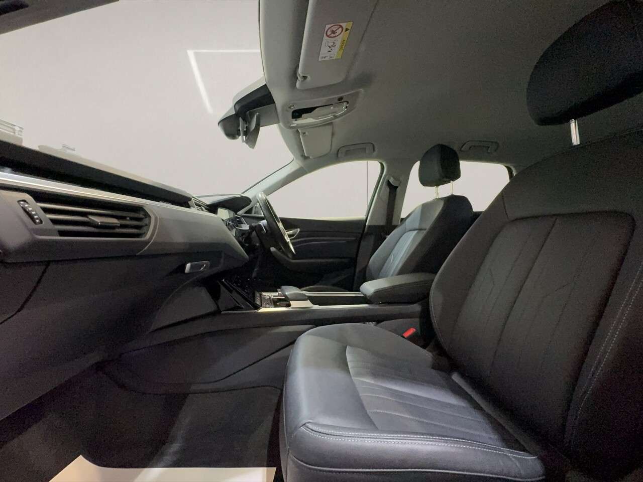 2023 AUDI Q8 E-TRON 2023 AUDI Q8 E-TRON