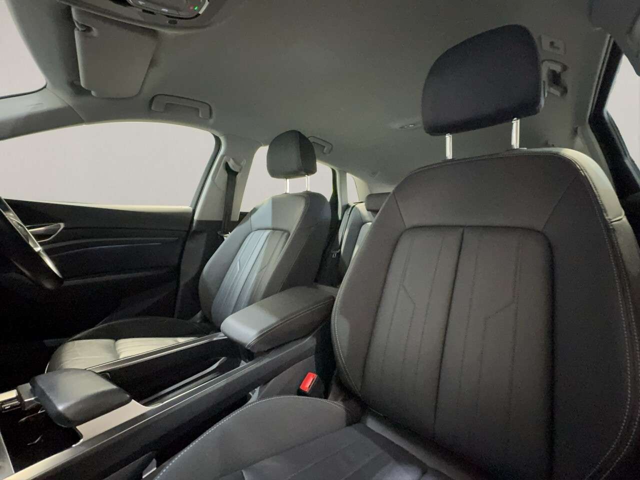 2023 AUDI Q8 E-TRON 2023 AUDI Q8 E-TRON