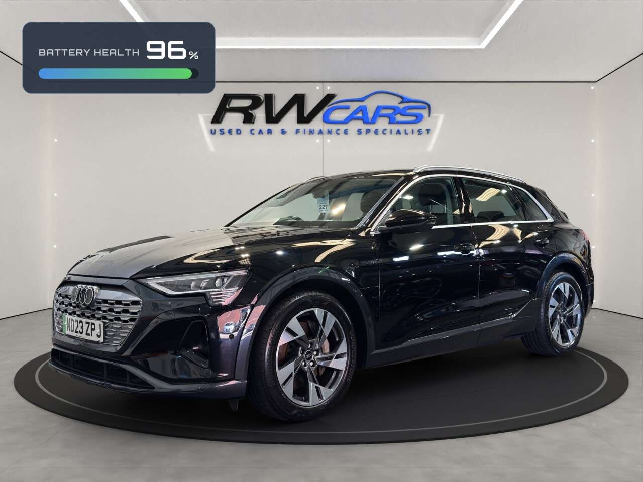 A 2023 AUDI Q8 E-TRON 50 Sport SUV 5dr Electric Auto quattro 95kWh (11kW Charger) (340 ps) A 2023 AUDI Q8 E-TRON 50 Sport SUV 5dr Electric Auto quattro 95kWh (11kW Charger) (340 ps)