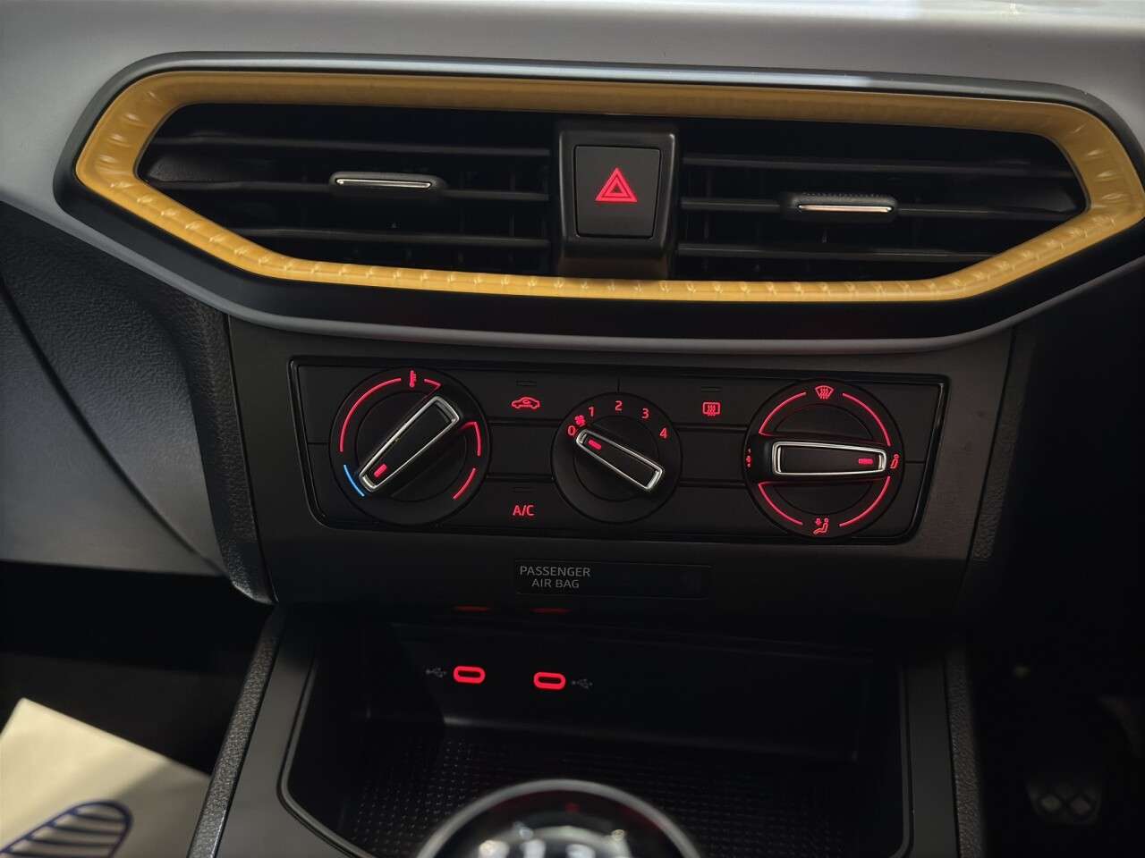 2024 SEAT IBIZA 2024 SEAT IBIZA