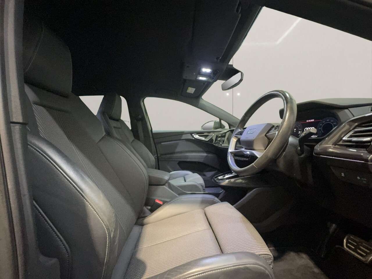 2022 AUDI Q4 E-TRON 2022 AUDI Q4 E-TRON