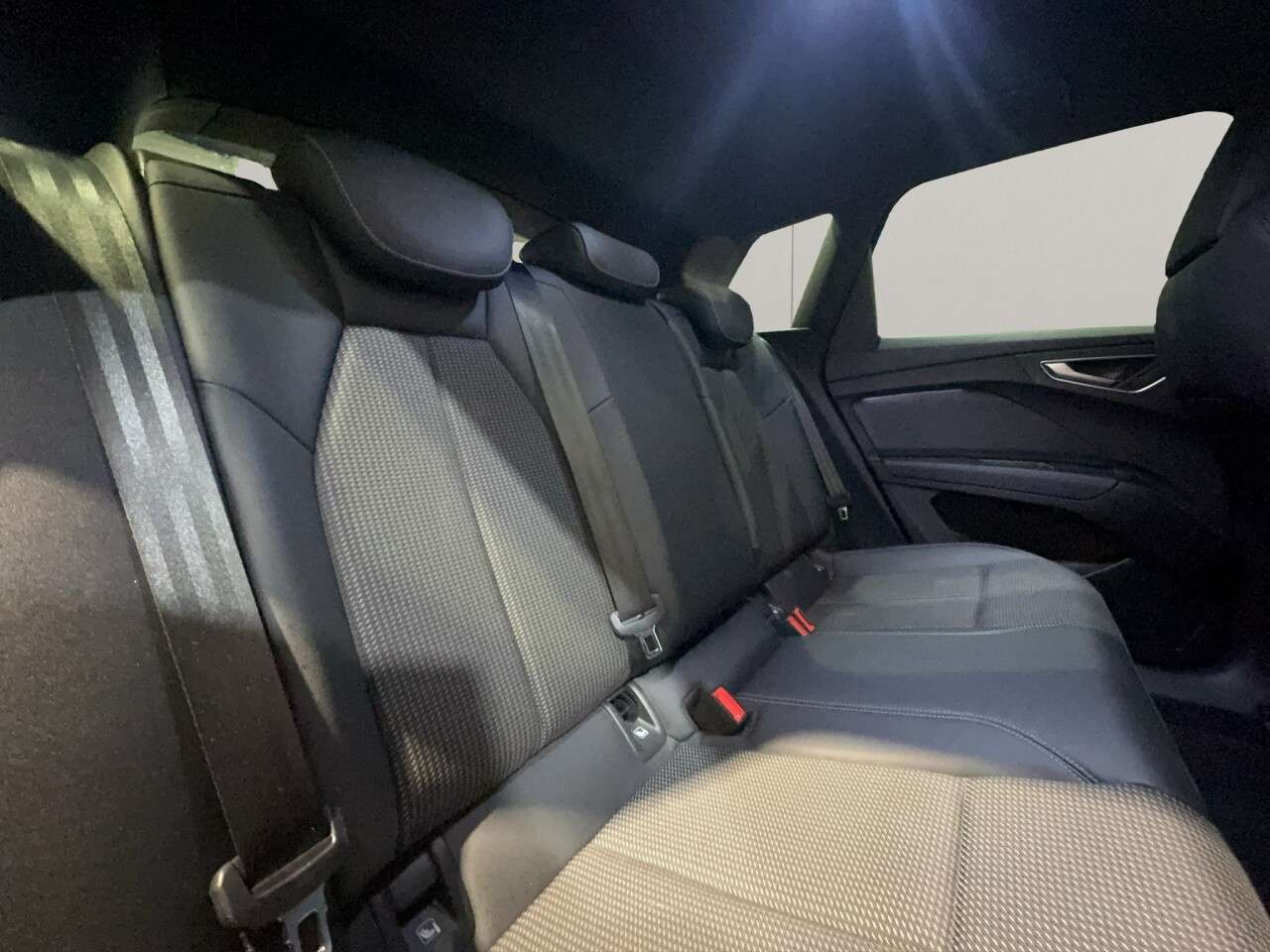 2022 AUDI Q4 E-TRON 2022 AUDI Q4 E-TRON