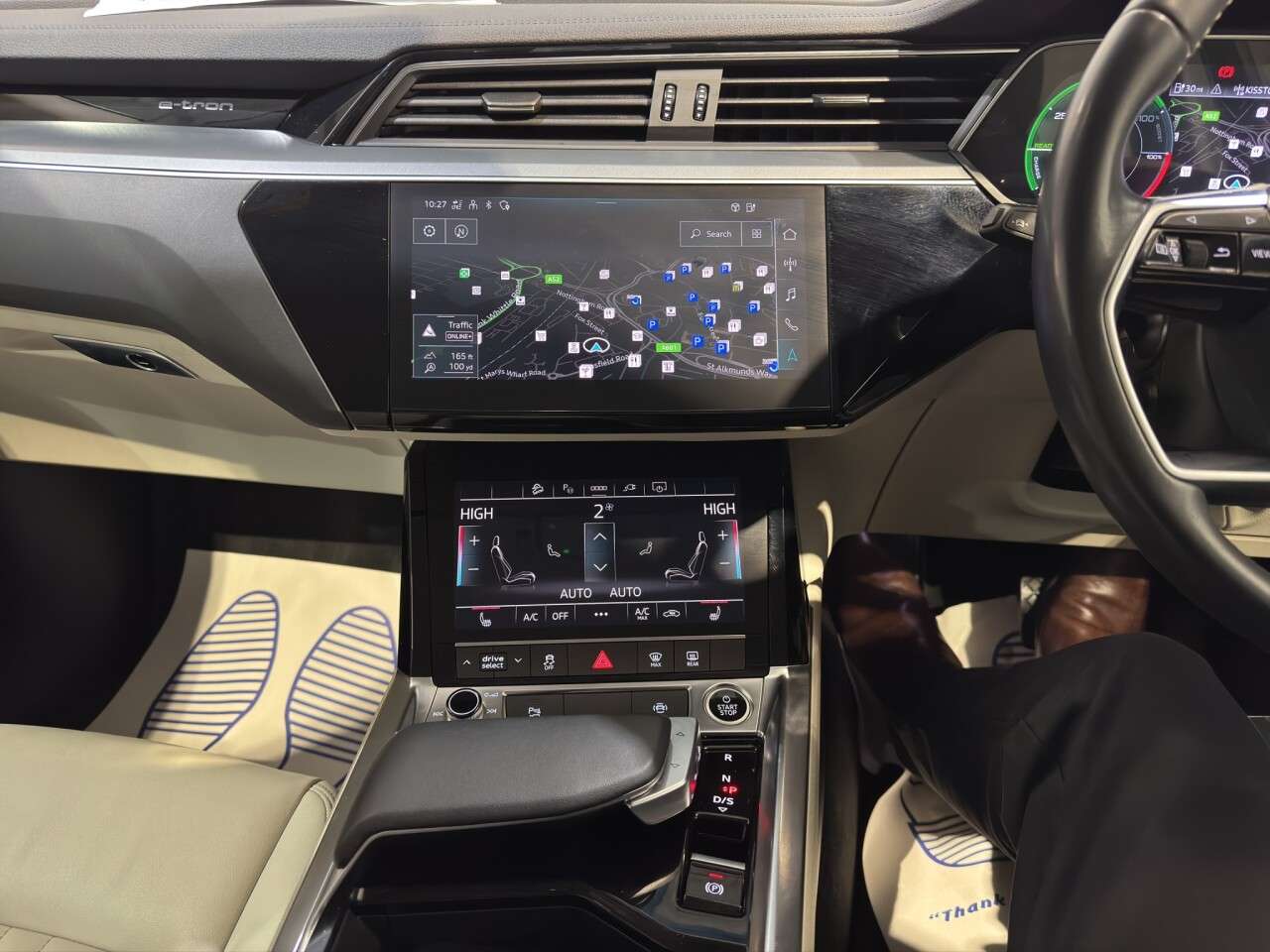 2023 AUDI Q8 E-TRON 2023 AUDI Q8 E-TRON