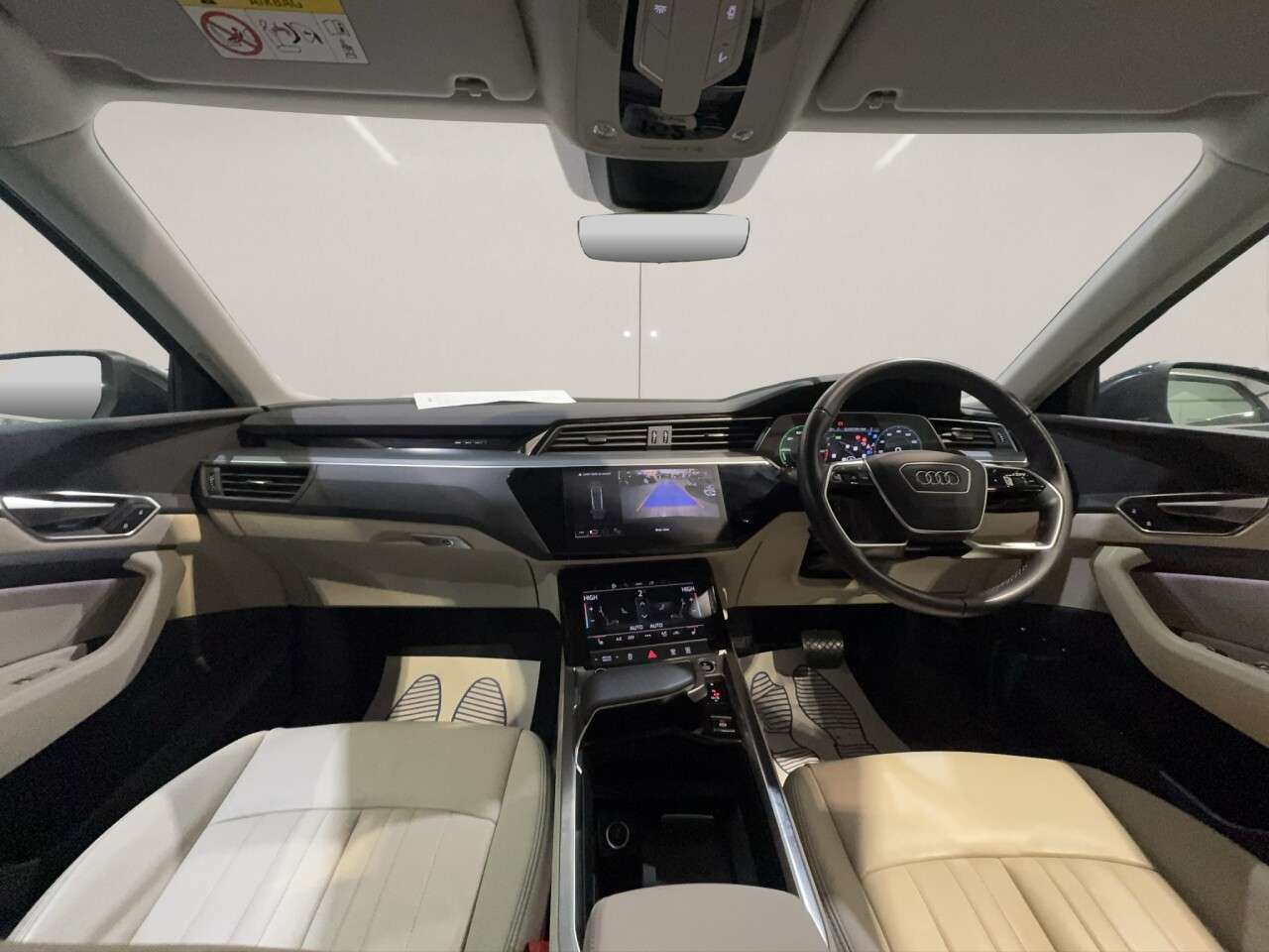 2023 AUDI Q8 E-TRON 2023 AUDI Q8 E-TRON