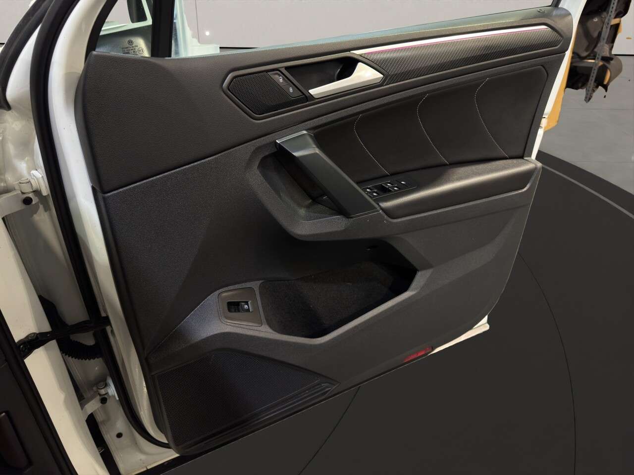 2023 VOLKSWAGEN TIGUAN 2023 VOLKSWAGEN TIGUAN