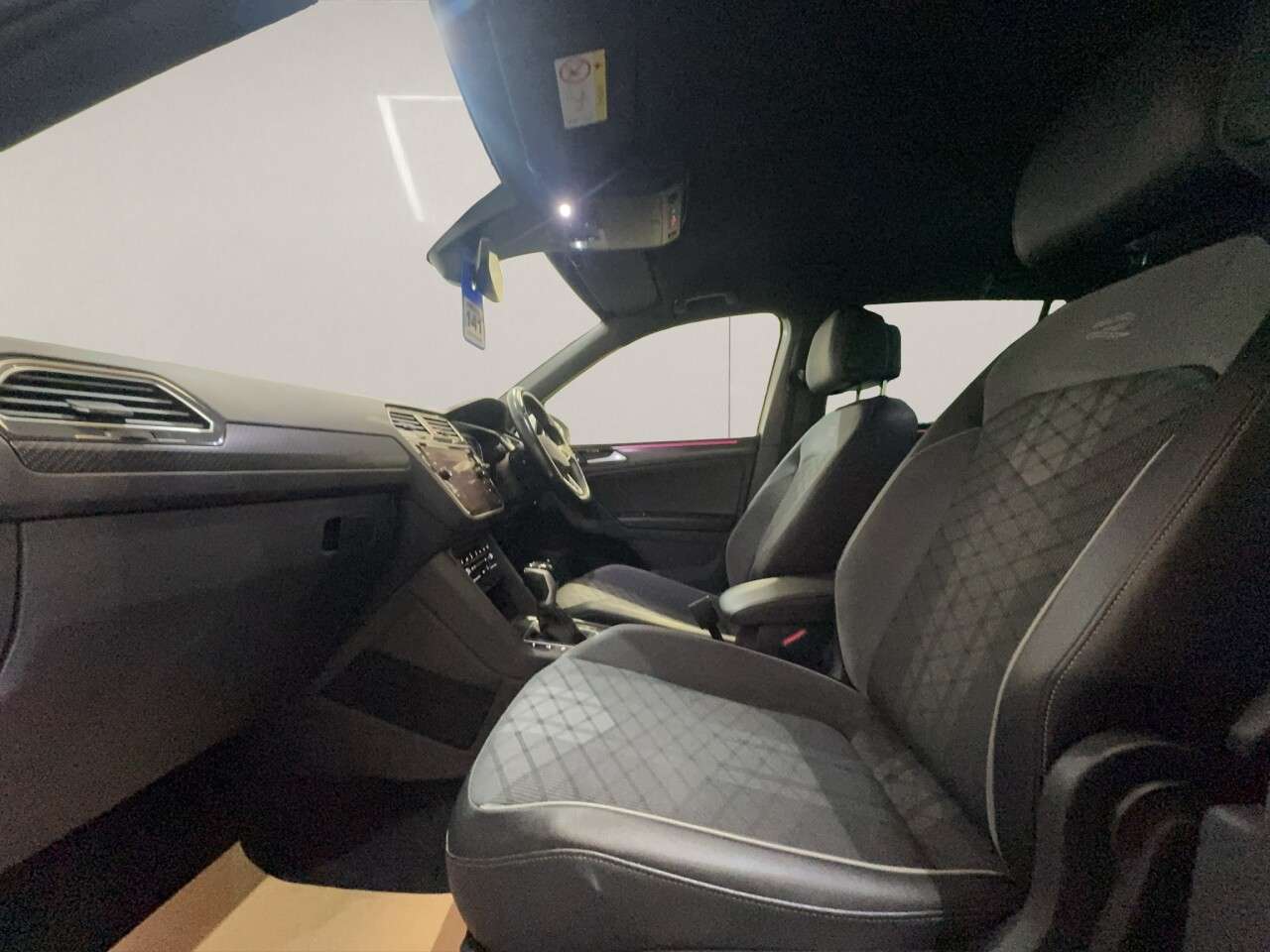 2023 VOLKSWAGEN TIGUAN 2023 VOLKSWAGEN TIGUAN