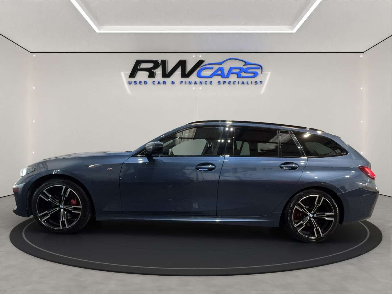A 2025 BMW 3 SERIES 2.0 320i M Sport Touring 5dr Petrol Auto Euro 6 (s/s) (184 ps) A 2025 BMW 3 SERIES 2.0 320i M Sport Touring 5dr Petrol Auto Euro 6 (s/s) (184 ps)