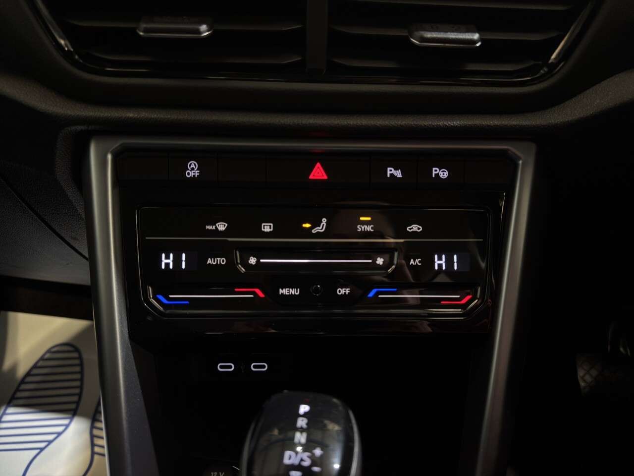 2022 VOLKSWAGEN T-ROC 2022 VOLKSWAGEN T-ROC