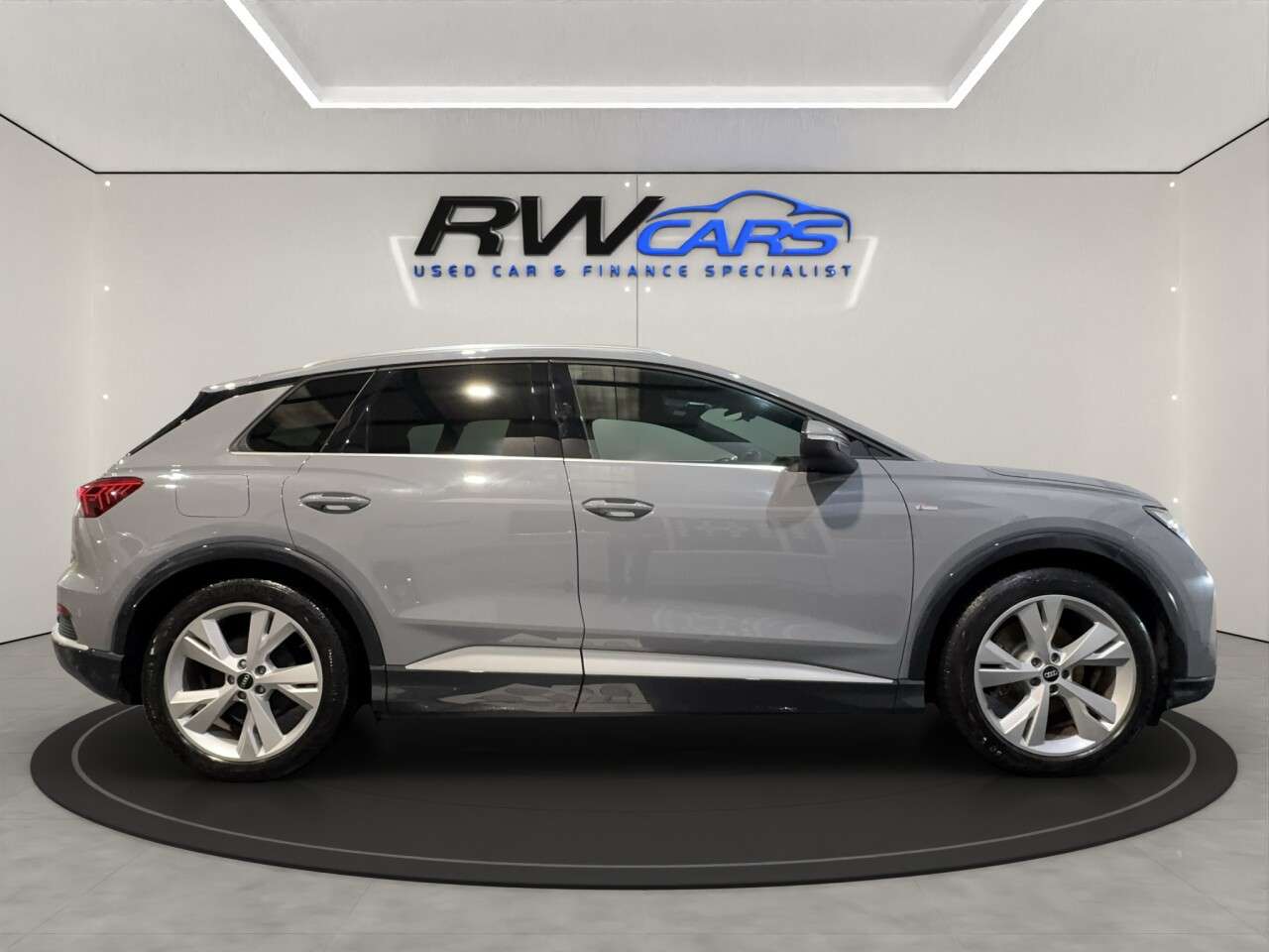 2021 AUDI Q4 E-TRON 2021 AUDI Q4 E-TRON