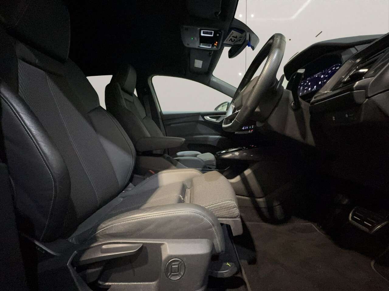 2021 AUDI Q4 E-TRON 2021 AUDI Q4 E-TRON