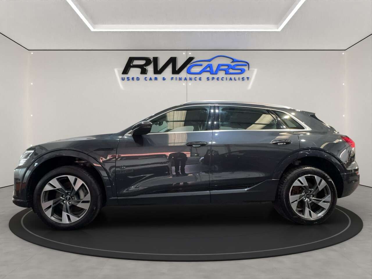 A 2023 AUDI Q8 E-TRON 50 Sport SUV 5dr Electric Auto quattro 95kWh (11kW Charger) (340 ps) A 2023 AUDI Q8 E-TRON 50 Sport SUV 5dr Electric Auto quattro 95kWh (11kW Charger) (340 ps)