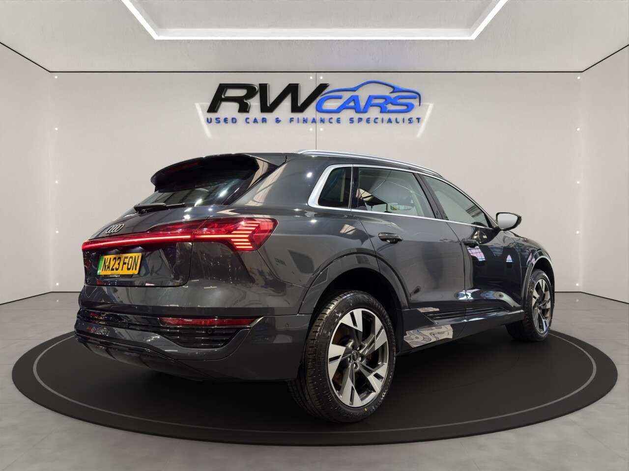 2023 AUDI Q8 E-TRON 2023 AUDI Q8 E-TRON