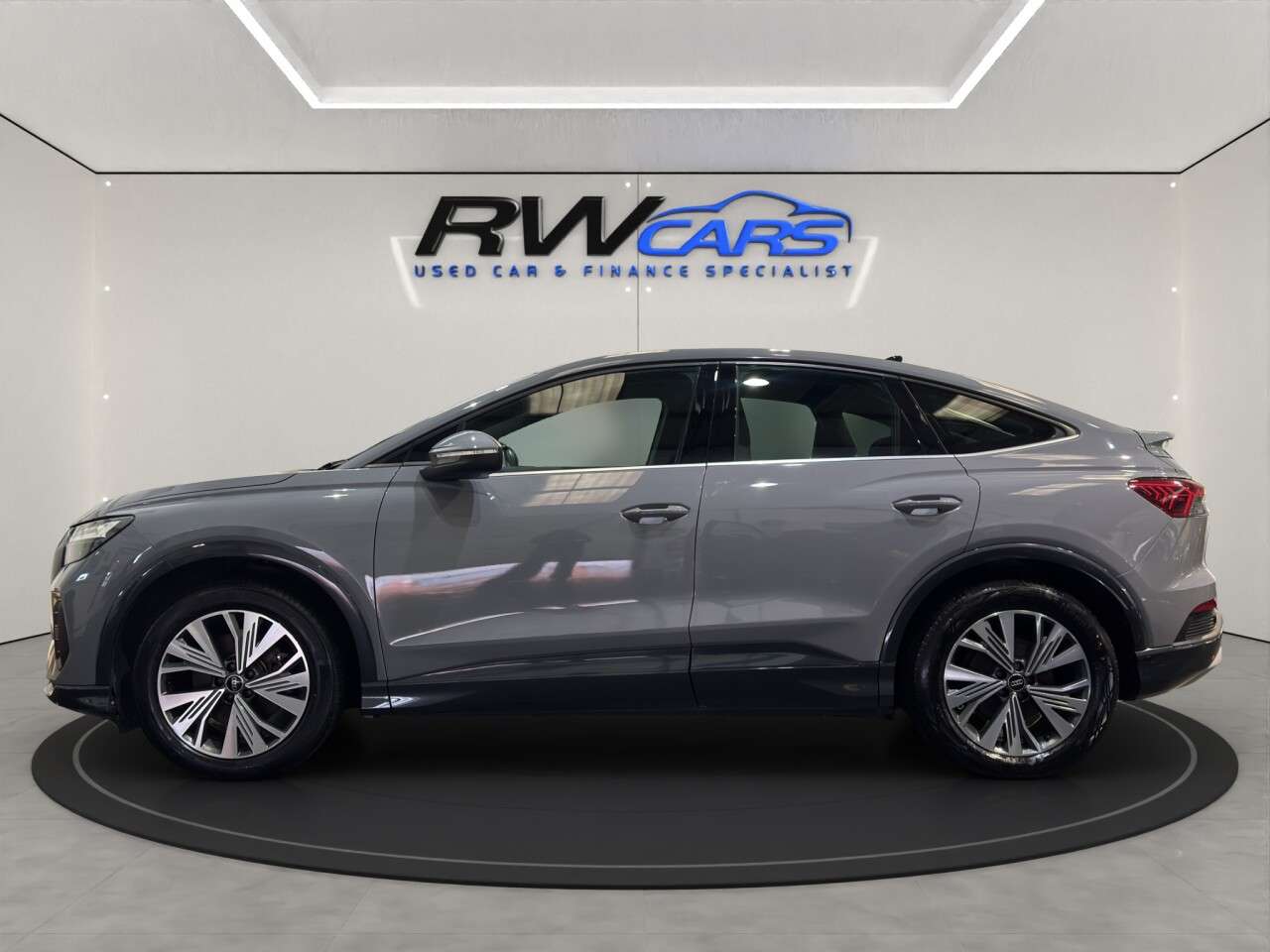 A 2022 AUDI Q4 E-TRON 35 Sport Sportback 5dr Electric Auto 55kWh (170 ps) A 2022 AUDI Q4 E-TRON 35 Sport Sportback 5dr Electric Auto 55kWh (170 ps)