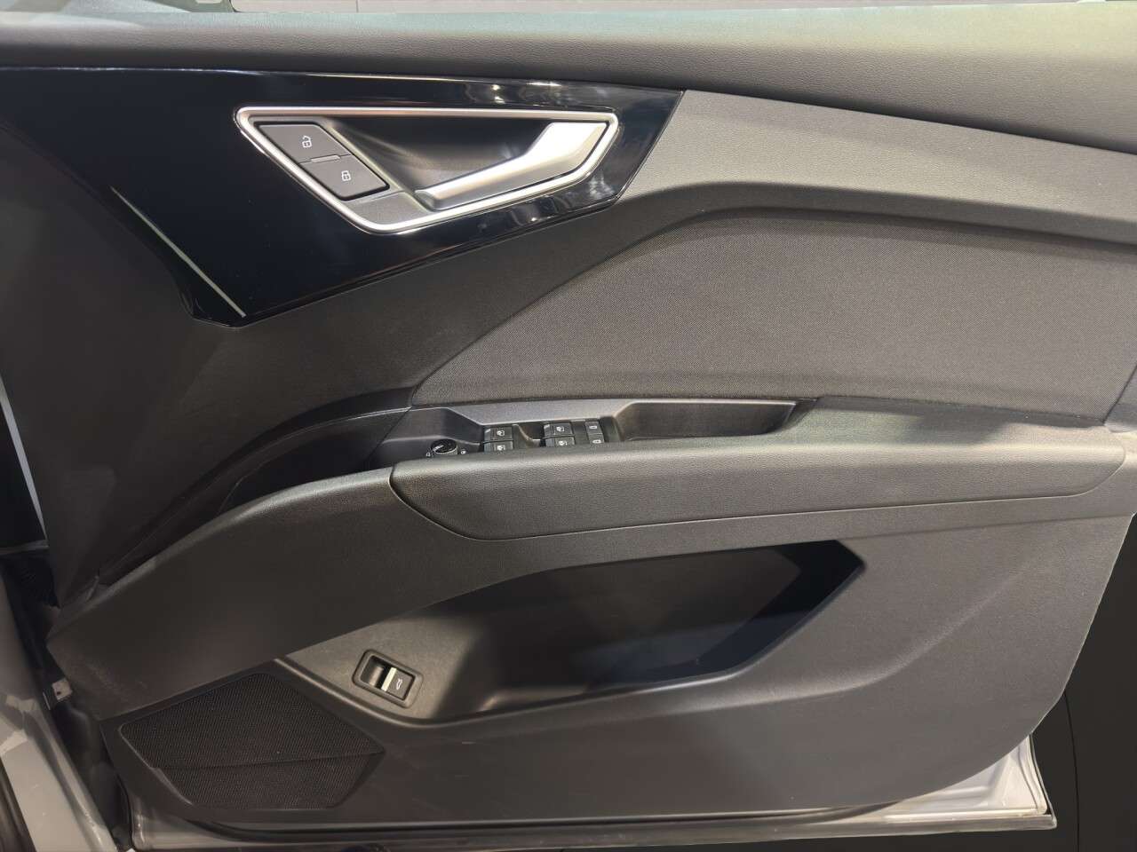 2022 AUDI Q4 E-TRON 2022 AUDI Q4 E-TRON
