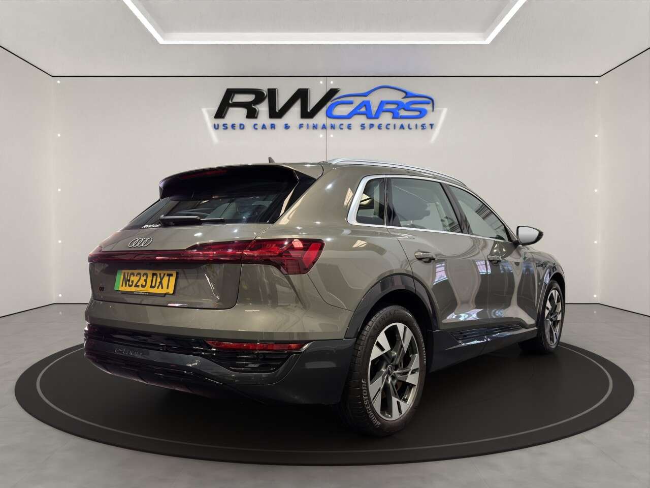 2023 AUDI Q8 E-TRON 2023 AUDI Q8 E-TRON