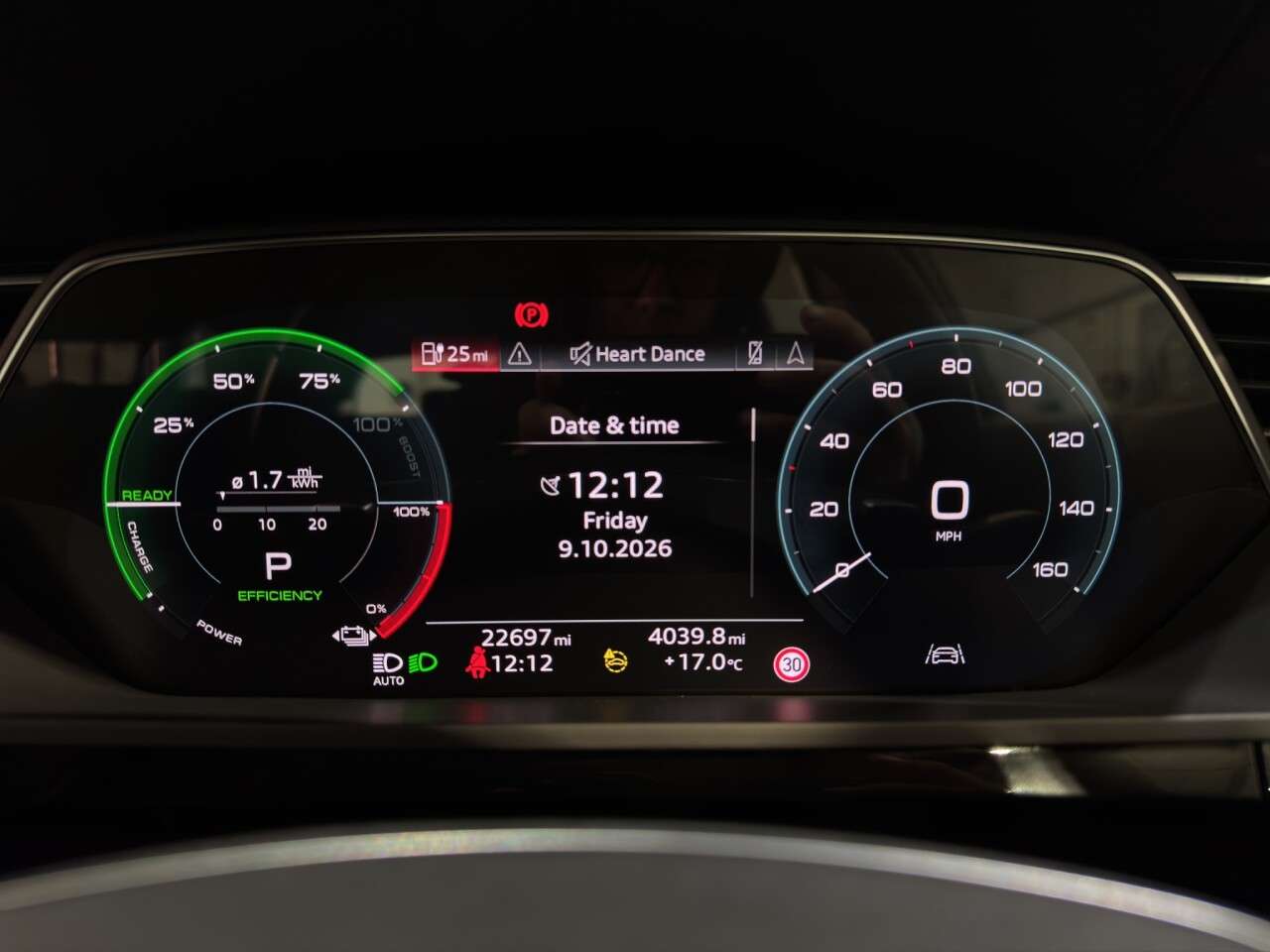 2023 AUDI Q8 E-TRON 2023 AUDI Q8 E-TRON