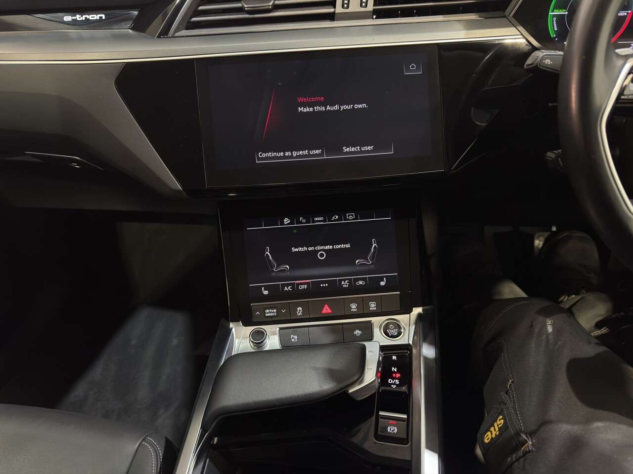 2023 AUDI Q8 E-TRON 2023 AUDI Q8 E-TRON