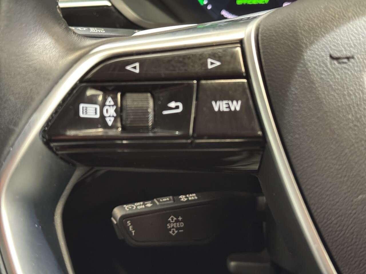 2023 AUDI Q8 E-TRON 2023 AUDI Q8 E-TRON