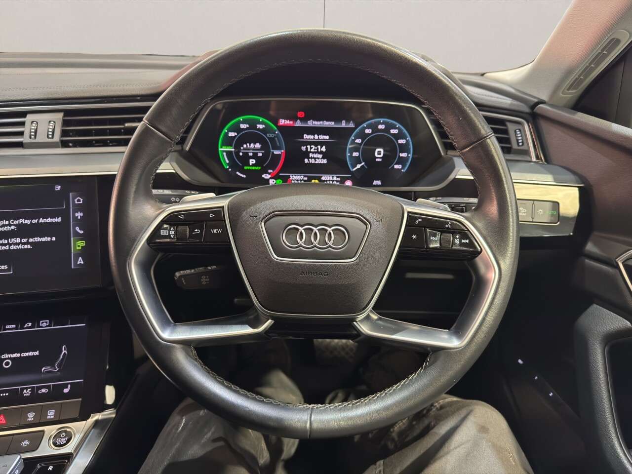 2023 AUDI Q8 E-TRON 2023 AUDI Q8 E-TRON