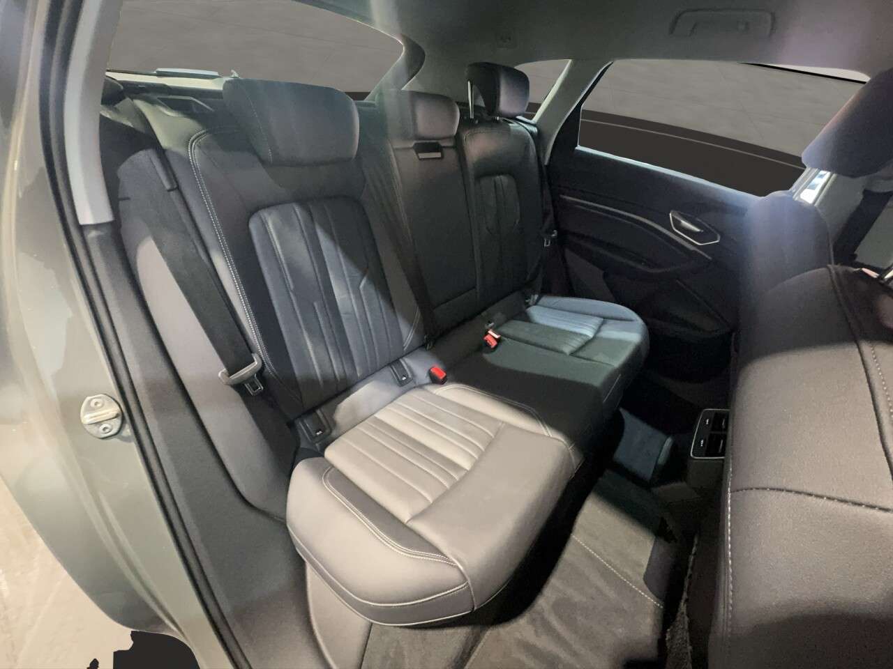 2023 AUDI Q8 E-TRON 2023 AUDI Q8 E-TRON