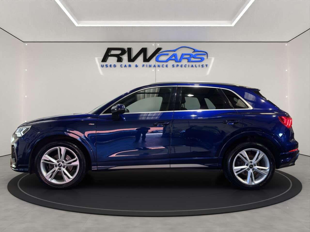 A 2022 AUDI Q3 2.0 TDI 35 S line SUV 5dr Diesel S Tronic Euro 6 (s/s) (150 ps) A 2022 AUDI Q3 2.0 TDI 35 S line SUV 5dr Diesel S Tronic Euro 6 (s/s) (150 ps)