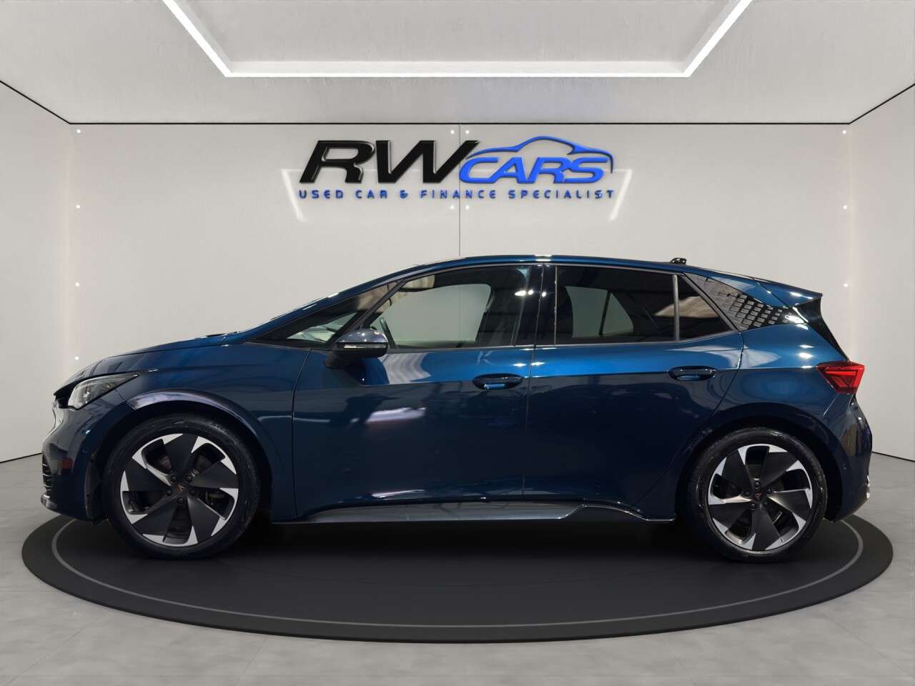A 2022 CUPRA BORN 58kWh V2 Hatchback 5dr Electric Auto (204 ps) A 2022 CUPRA BORN 58kWh V2 Hatchback 5dr Electric Auto (204 ps)