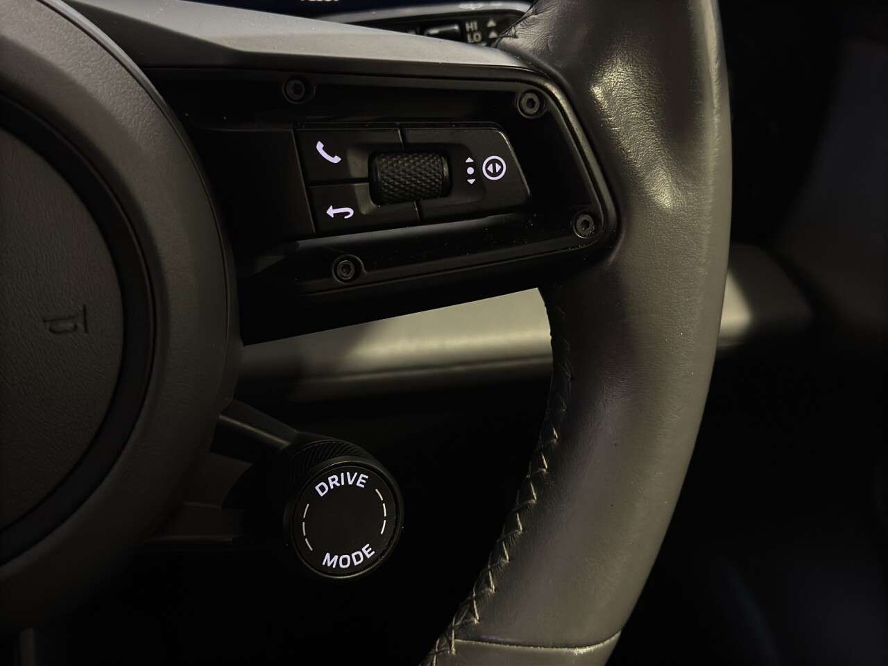 2020 PORSCHE TAYCAN 2020 PORSCHE TAYCAN