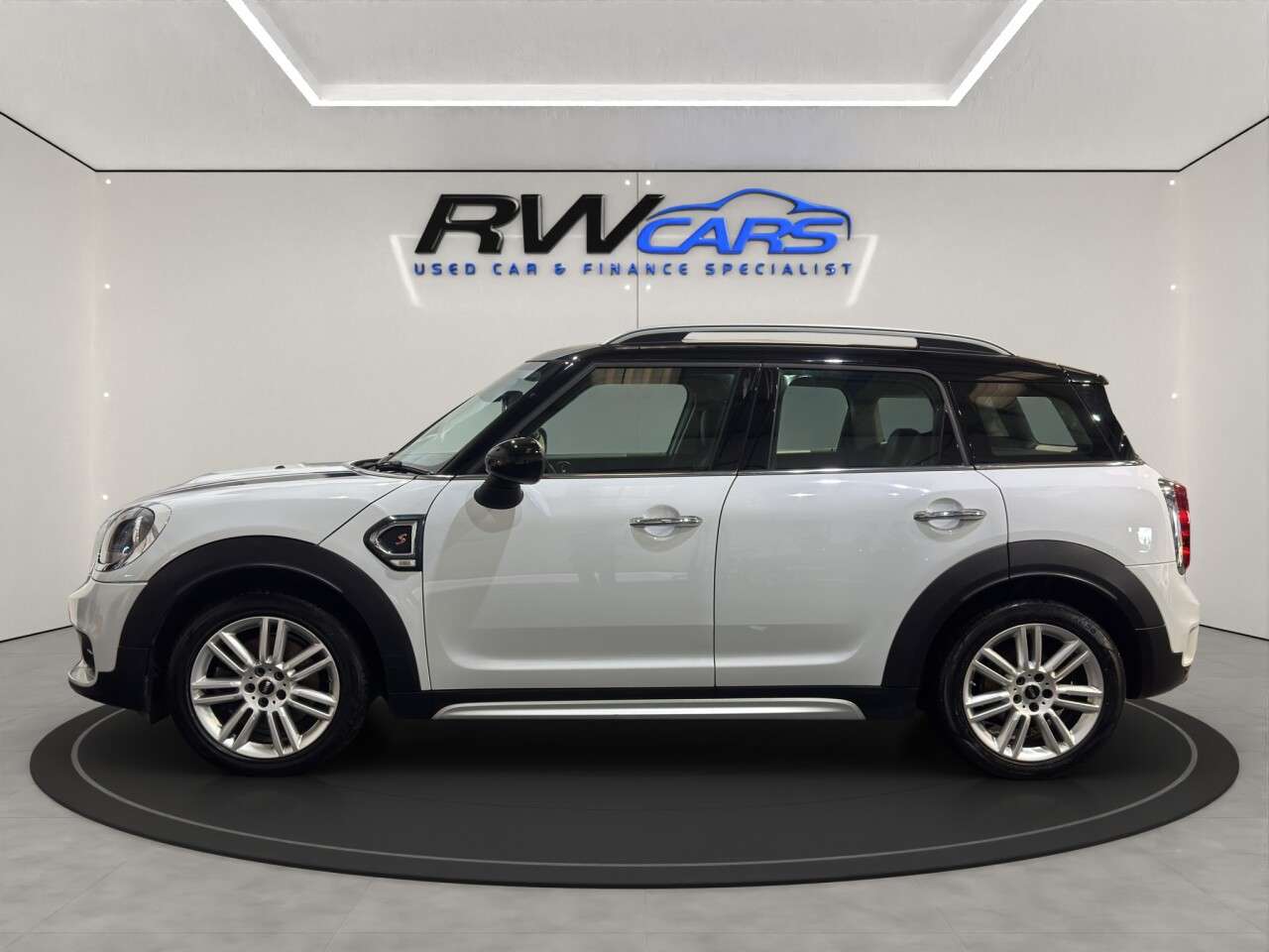 A 2019 MINI COUNTRYMAN 2.0 Cooper S Exclusive SUV 5dr Petrol Manual Euro 6 (s/s) (192 ps) A 2019 MINI COUNTRYMAN 2.0 Cooper S Exclusive SUV 5dr Petrol Manual Euro 6 (s/s) (192 ps)