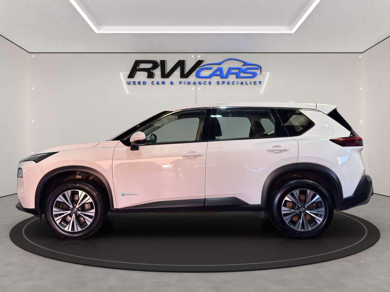 A 2023 NISSAN X-TRAIL 1.5 h e-POWER Acenta Premium SUV 5dr Petrol Hybrid Auto e-4ORCE Euro 6 (s/s A 2023 NISSAN X-TRAIL 1.5 h e-POWER Acenta Premium SUV 5dr Petrol Hybrid Auto e-4ORCE Euro 6 (s/s