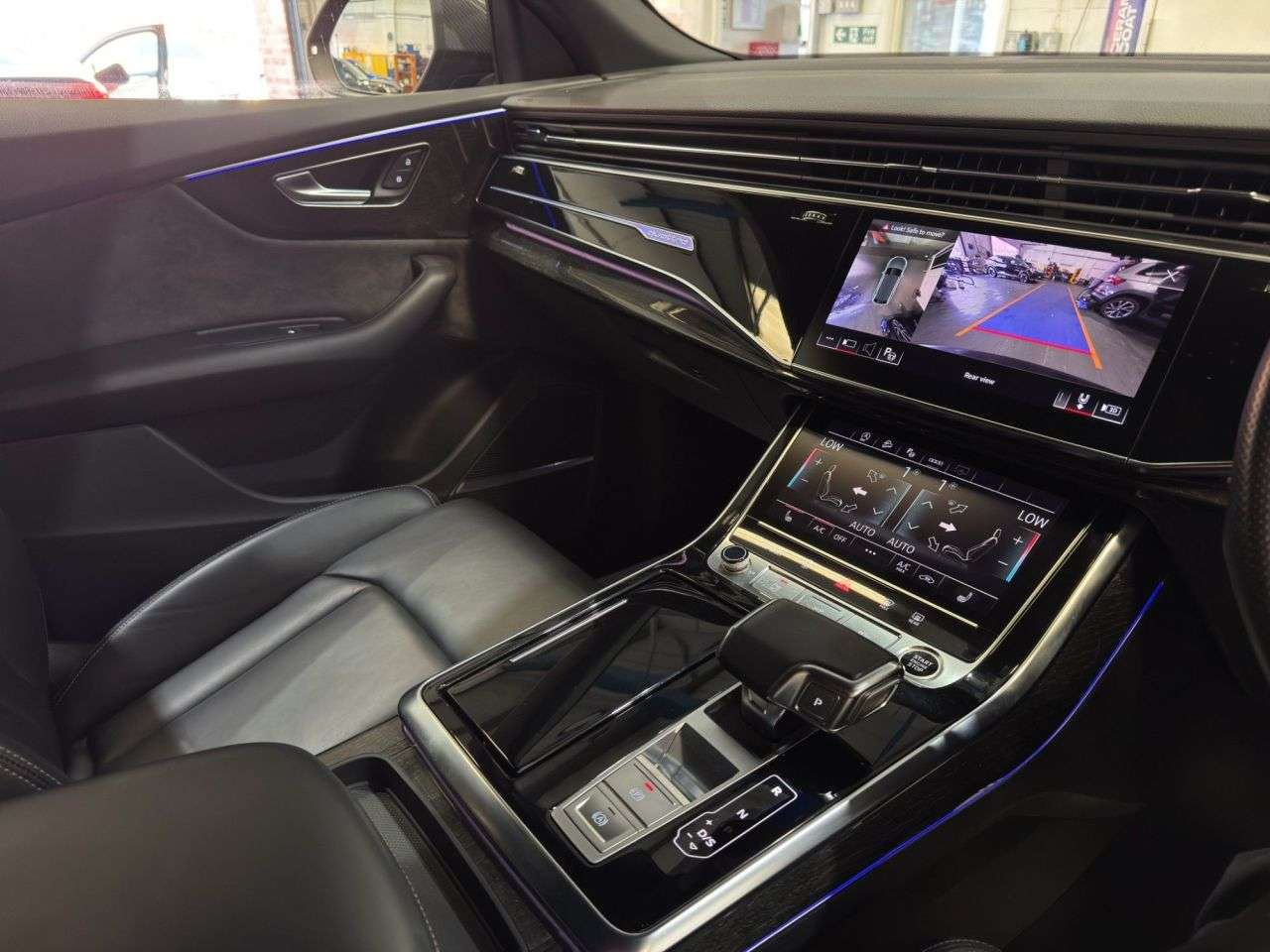 2022 AUDI Q8 2022 AUDI Q8