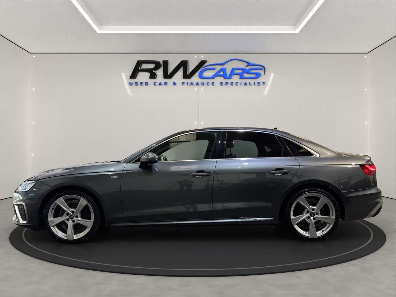 A 2022 AUDI A4 2.0 TFSI 35 S line Saloon 4dr Petrol S Tronic Euro 6 (s/s) (150 ps) A 2022 AUDI A4 2.0 TFSI 35 S line Saloon 4dr Petrol S Tronic Euro 6 (s/s) (150 ps)