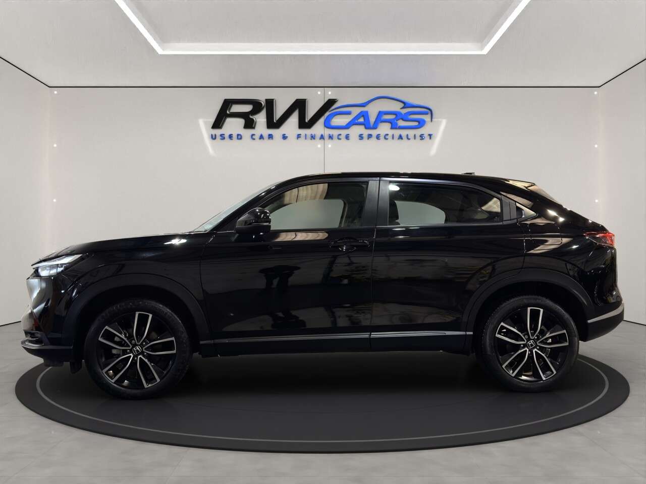 A 2023 HONDA HR-V 1.5 h i-MMD Elegance SUV 5dr Petrol Hybrid CVT Euro 6 (s/s) (131 ps) A 2023 HONDA HR-V 1.5 h i-MMD Elegance SUV 5dr Petrol Hybrid CVT Euro 6 (s/s) (131 ps)