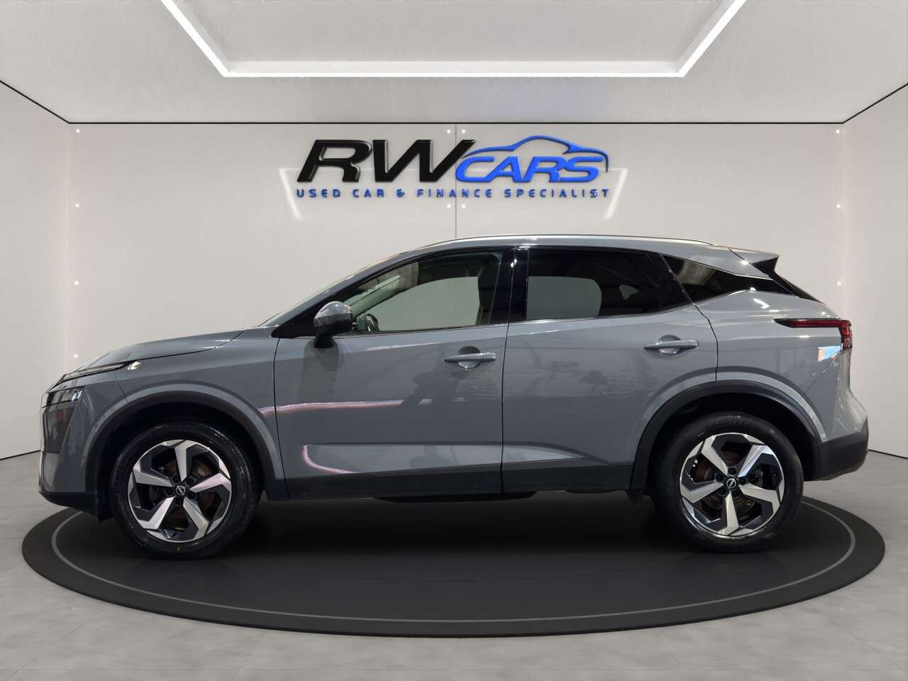 A 2023 NISSAN QASHQAI 1.3 DIG-T MHEV N-Connecta SUV 5dr Petrol Hybrid Manual Euro 6 (s/s) (140 ps A 2023 NISSAN QASHQAI 1.3 DIG-T MHEV N-Connecta SUV 5dr Petrol Hybrid Manual Euro 6 (s/s) (140 ps
