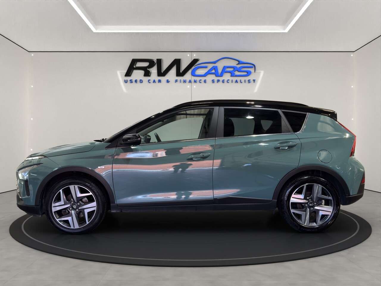 A 2023 HYUNDAI BAYON 1.0 T-GDi MHEV Ultimate SUV 5dr Petrol Hybrid DCT Euro 6 (s/s) (100 ps) A 2023 HYUNDAI BAYON 1.0 T-GDi MHEV Ultimate SUV 5dr Petrol Hybrid DCT Euro 6 (s/s) (100 ps)
