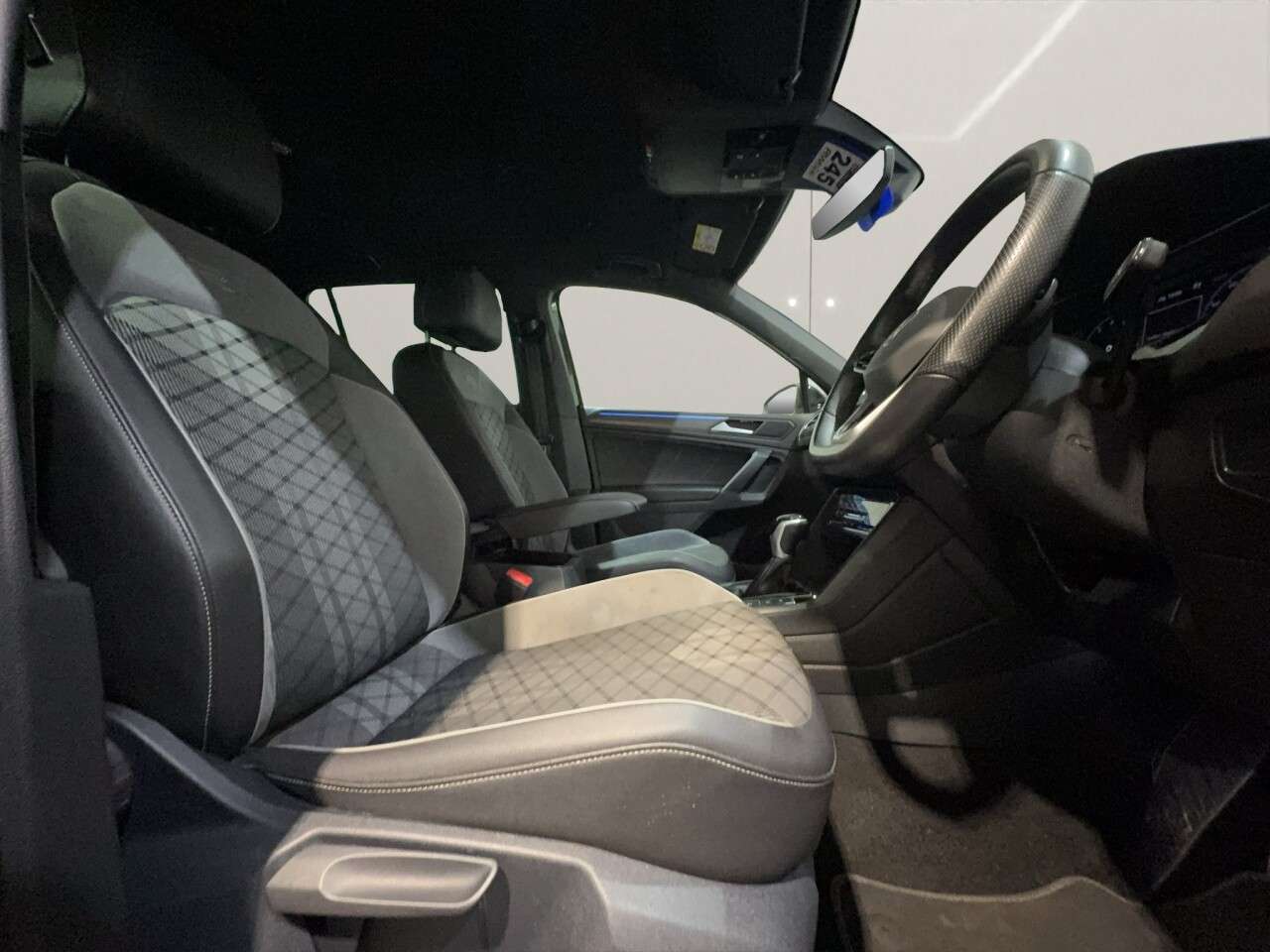 2023 VOLKSWAGEN TIGUAN 2023 VOLKSWAGEN TIGUAN
