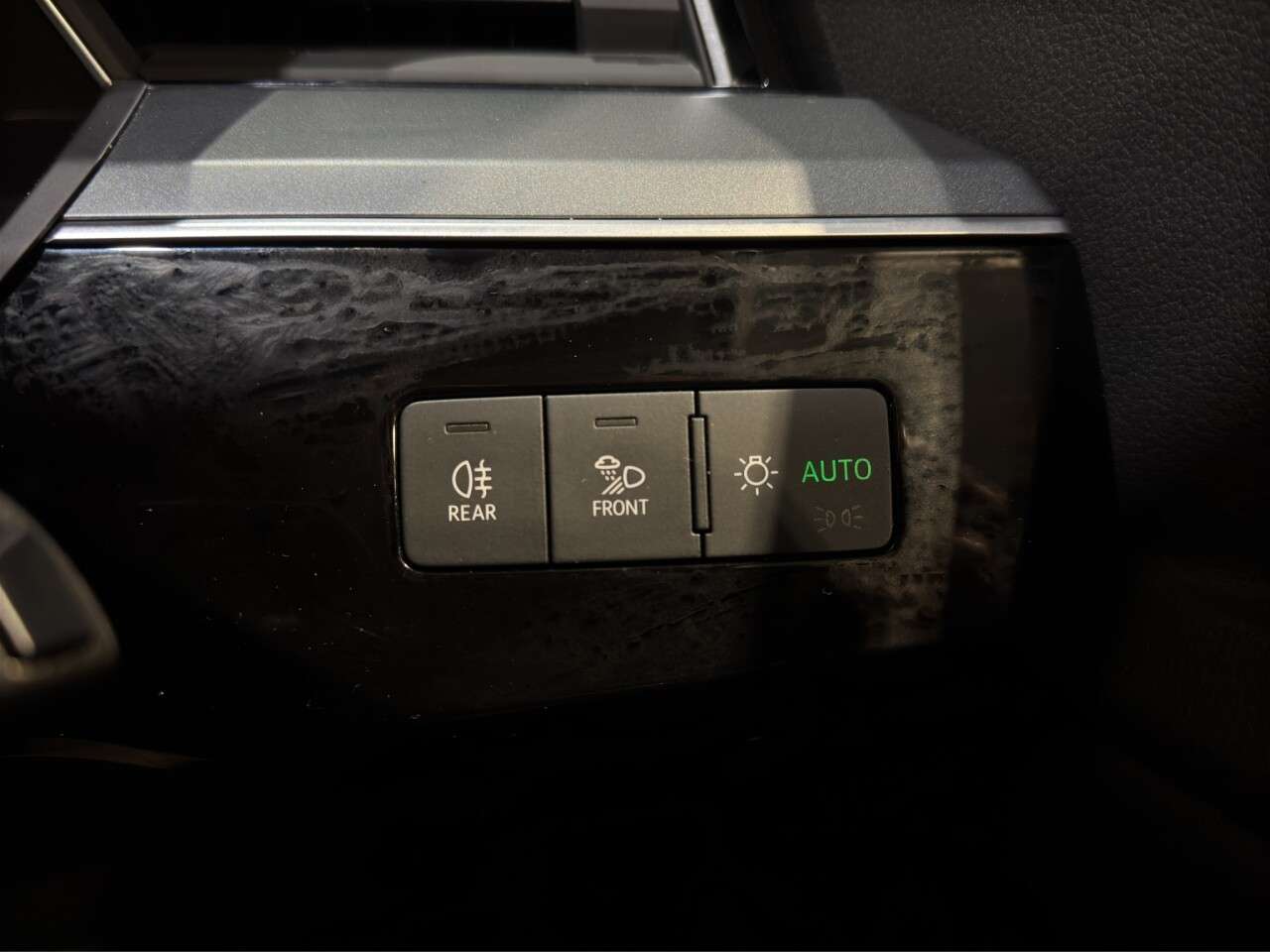 2023 AUDI Q8 E-TRON 2023 AUDI Q8 E-TRON