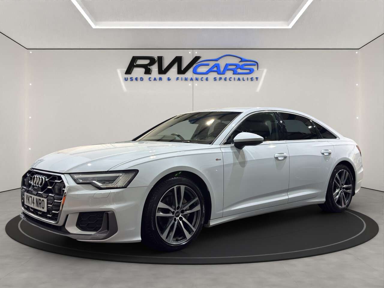 A 2024 AUDI A6 SALOON 2.0 TFSI 40 S line Saloon 4dr Petrol S Tronic Euro 6 (s/s) (204 ps) A 2024 AUDI A6 SALOON 2.0 TFSI 40 S line Saloon 4dr Petrol S Tronic Euro 6 (s/s) (204 ps)