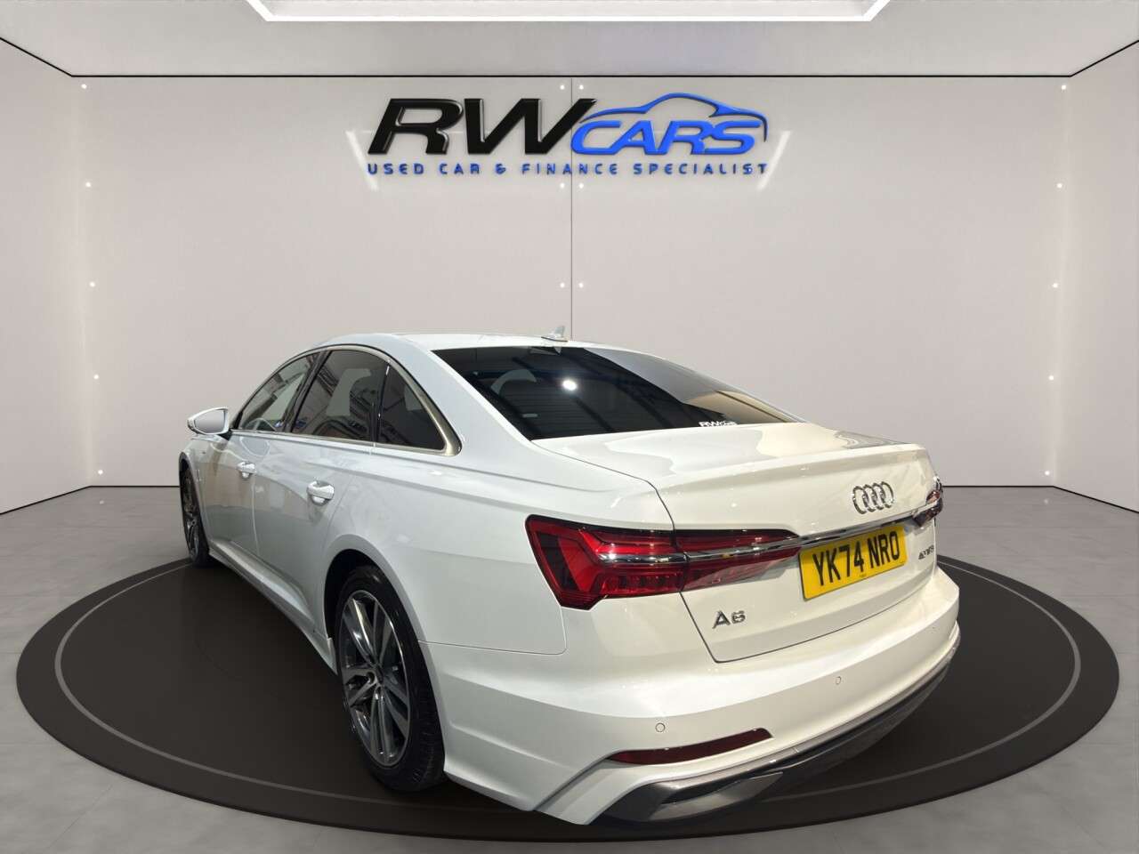 A 2024 AUDI A6 SALOON 2.0 TFSI 40 S line Saloon 4dr Petrol S Tronic Euro 6 (s/s) (204 ps) A 2024 AUDI A6 SALOON 2.0 TFSI 40 S line Saloon 4dr Petrol S Tronic Euro 6 (s/s) (204 ps)