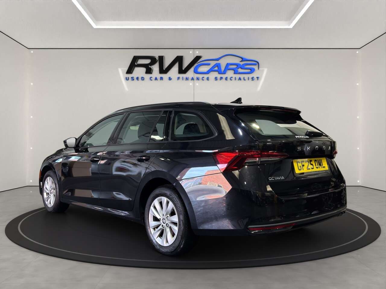 A 2025 SKODA OCTAVIA 1.5 TSI e-TEC MHEV ACT SE Technology Estate 5dr Petrol Hybrid DSG Euro 6 (s A 2025 SKODA OCTAVIA 1.5 TSI e-TEC MHEV ACT SE Technology Estate 5dr Petrol Hybrid DSG Euro 6 (s