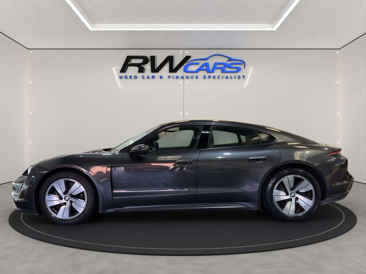 A 2022 PORSCHE TAYCAN Performance 79.2kWh Saloon 4dr Electric Auto RWD (11kW Charger) (408 ps) A 2022 PORSCHE TAYCAN Performance 79.2kWh Saloon 4dr Electric Auto RWD (11kW Charger) (408 ps)