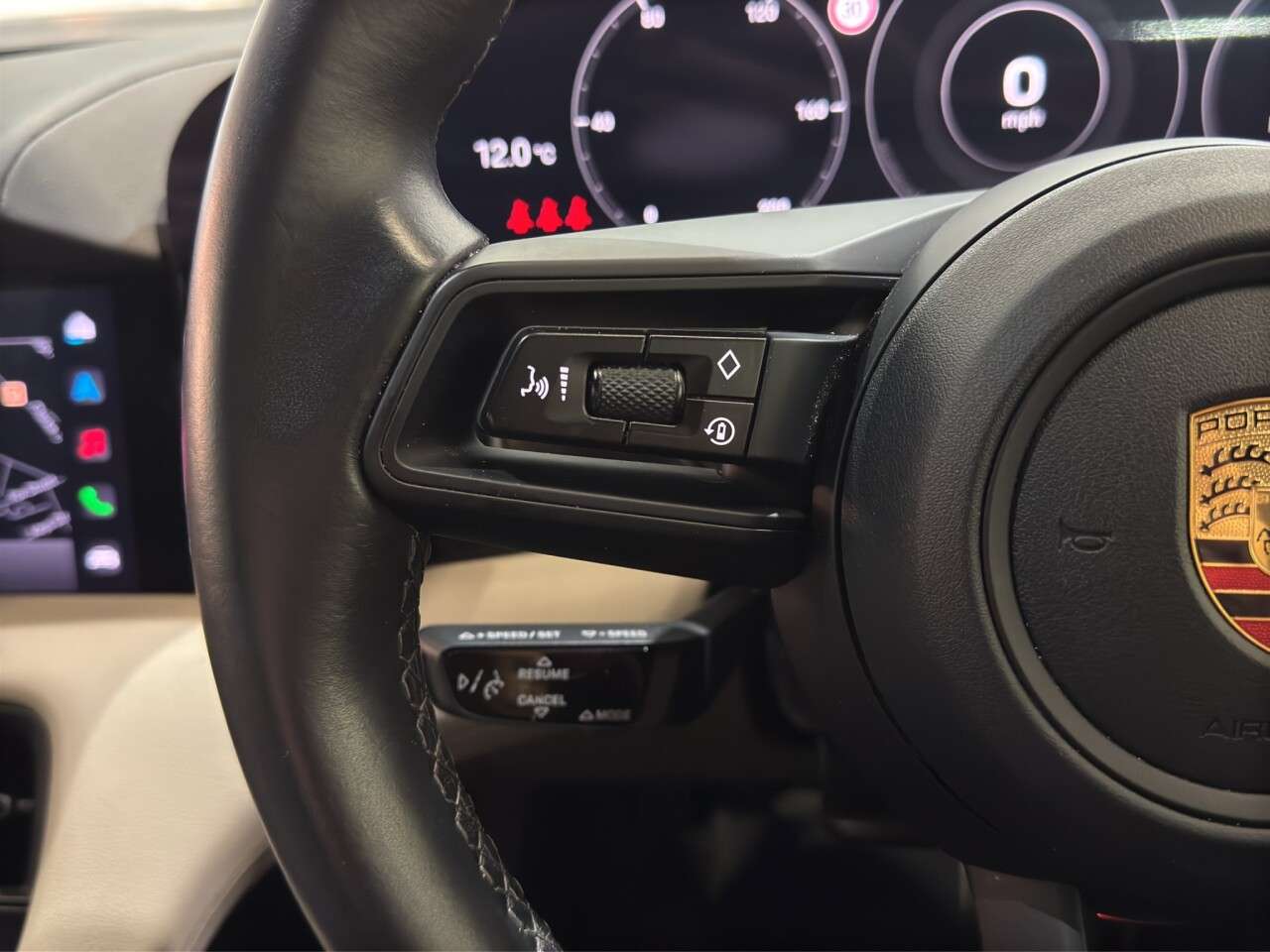 2022 PORSCHE TAYCAN 2022 PORSCHE TAYCAN