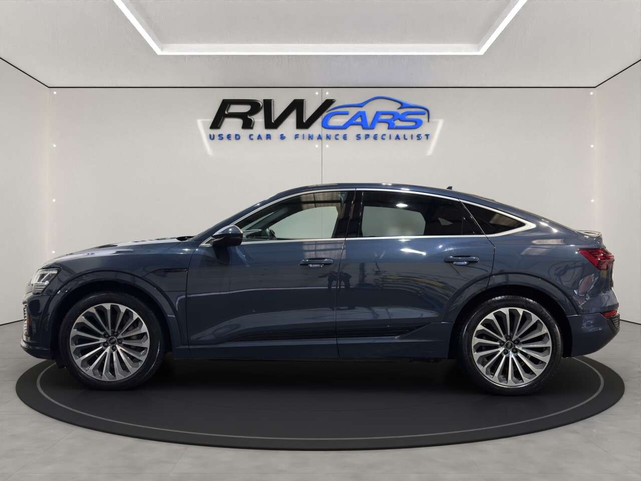 A 2023 AUDI Q8 E-TRON 55 S line Sportback 5dr Electric Auto quattro 114kWh (11kW Charger) (408 ps A 2023 AUDI Q8 E-TRON 55 S line Sportback 5dr Electric Auto quattro 114kWh (11kW Charger) (408 ps