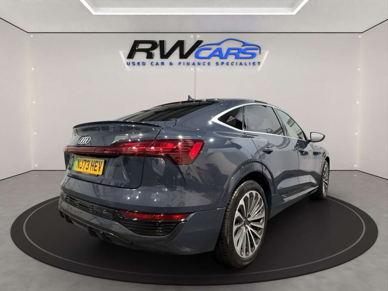 2023 AUDI Q8 E-TRON 2023 AUDI Q8 E-TRON