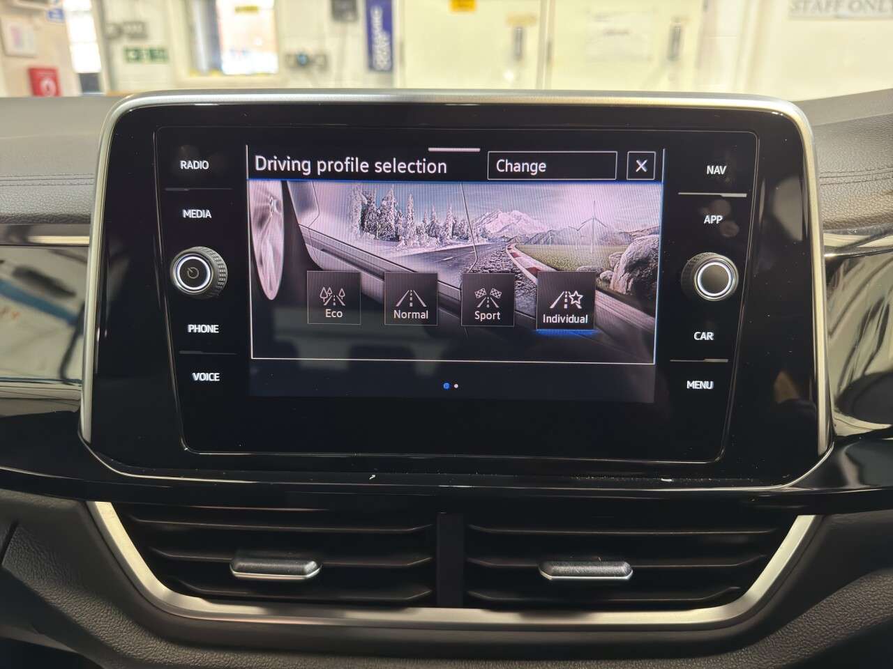 2022 VOLKSWAGEN T-ROC 2022 VOLKSWAGEN T-ROC