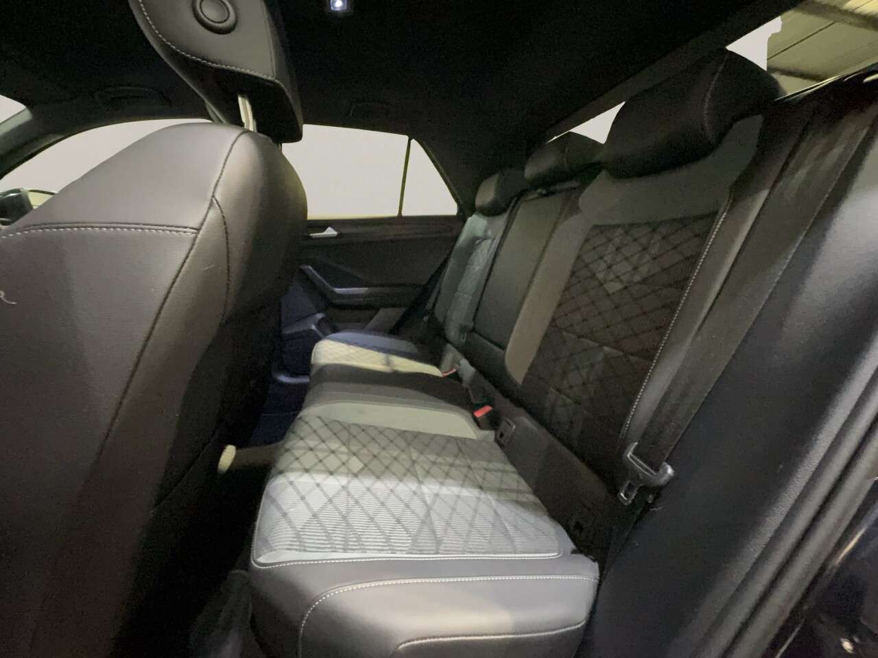 2022 VOLKSWAGEN T-ROC 2022 VOLKSWAGEN T-ROC