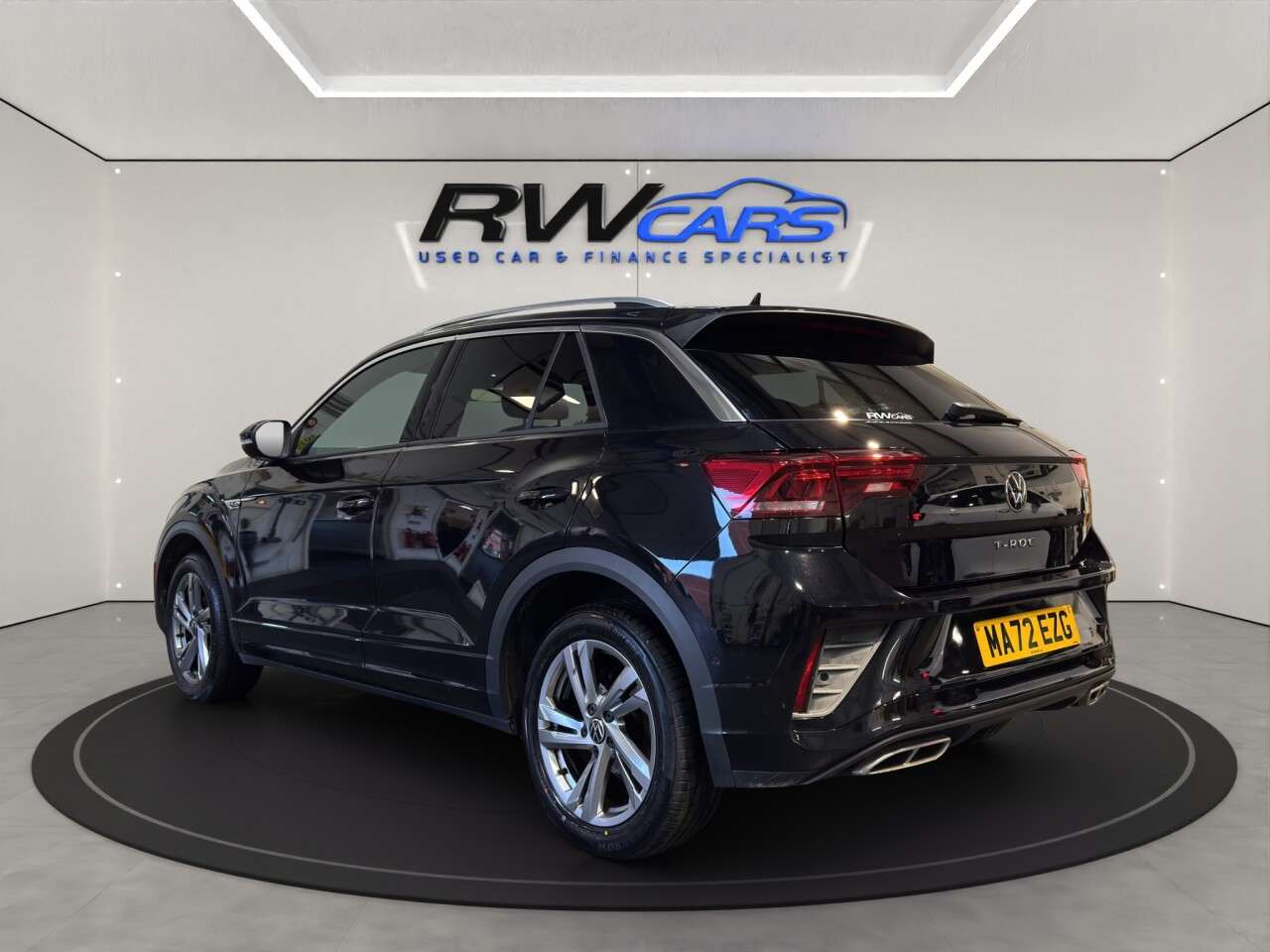 A 2022 VOLKSWAGEN T-ROC 1.5 TSI R-Line SUV 5dr Petrol DSG Euro 6 (s/s) (150 ps) A 2022 VOLKSWAGEN T-ROC 1.5 TSI R-Line SUV 5dr Petrol DSG Euro 6 (s/s) (150 ps)
