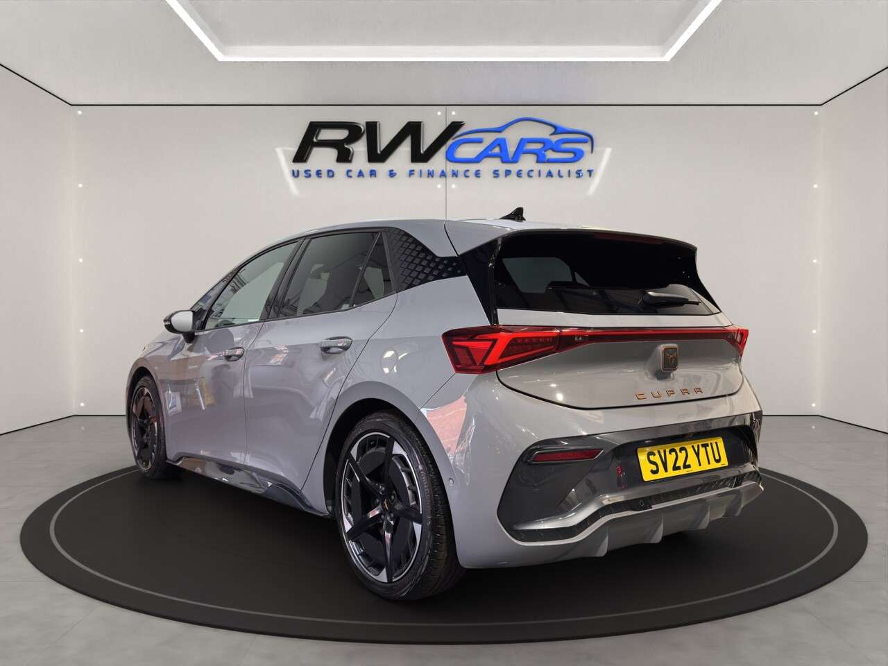 A 2022 CUPRA BORN e-Boost 77kWh V3 Hatchback 5dr Electric Auto (4 Seat) (230 ps) A 2022 CUPRA BORN e-Boost 77kWh V3 Hatchback 5dr Electric Auto (4 Seat) (230 ps)
