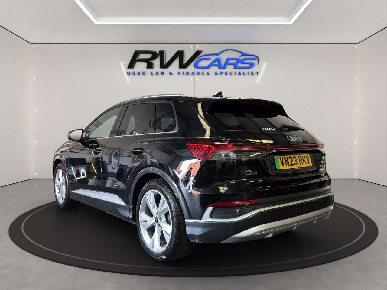 A 2023 AUDI Q4 E-TRON 35 S line SUV 5dr Electric Auto 55kWh (170 ps) A 2023 AUDI Q4 E-TRON 35 S line SUV 5dr Electric Auto 55kWh (170 ps)