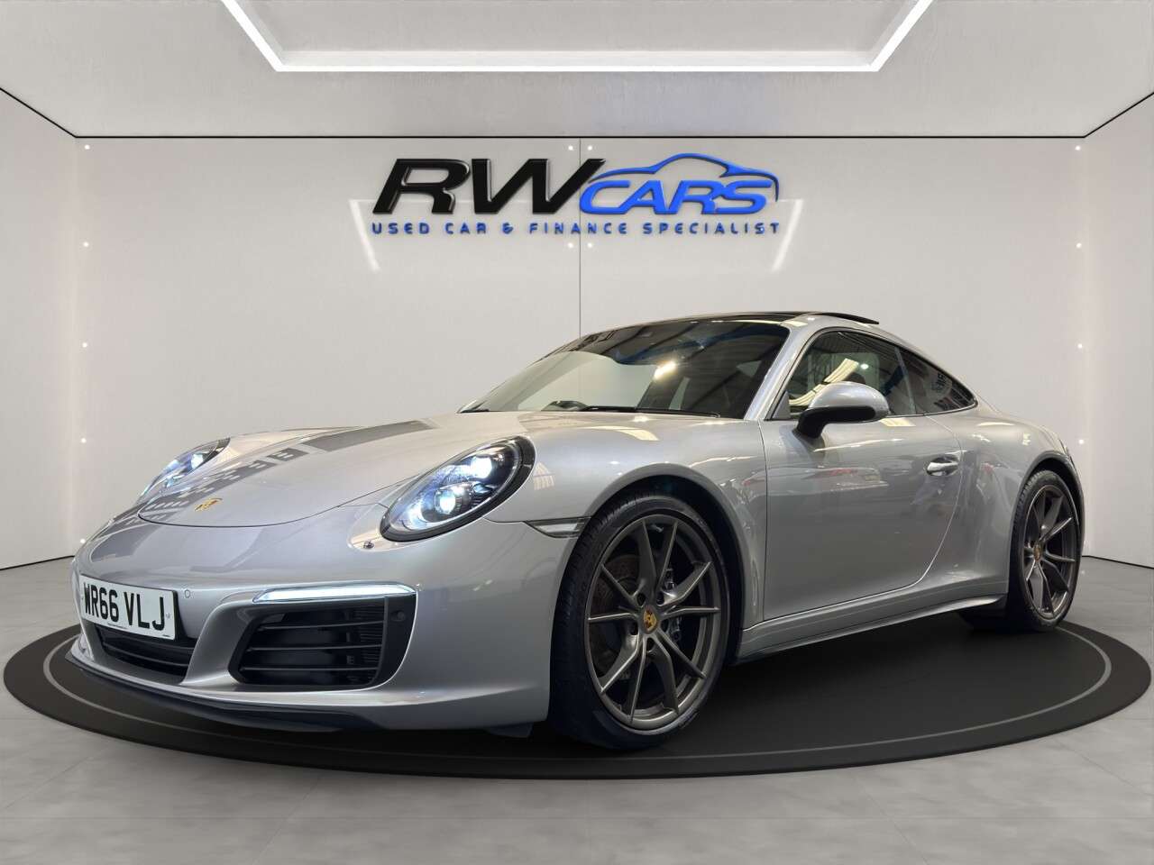 A 2016 PORSCHE 911 3.0T 991 Carrera 4 Coupe 2dr Petrol PDK 4WD Euro 6 (s/s) (370 ps) A 2016 PORSCHE 911 3.0T 991 Carrera 4 Coupe 2dr Petrol PDK 4WD Euro 6 (s/s) (370 ps)